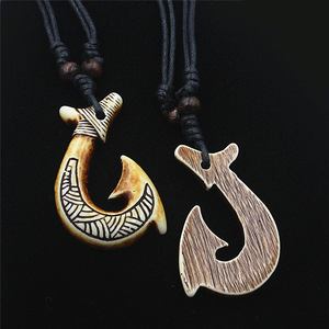 Venta caliente resina anzuelo colgante collares Nueva Zelanda étnica hombres y mujeres 2024 personalidad maorí anzuelo collares - Product Image 2