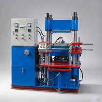 Machine de moulage par vulcanisation de caoutchouc silicone avec rail, navette, éjection automatique, convoyeur de rejet et ligne d'assemblage automatisée