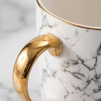 Tasses à café en céramique écologiques avec design floral arabe personnalisé en or, avec boîte cadeau - Style porcelaine moderne