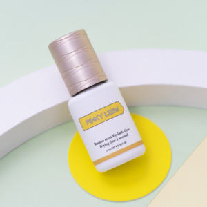 Pinky Leem Latex 1 Second <b>Waterproof</b> Low Humidity Banana Scented Glue <b>for</b> Eyelash Extension Korea Strong Lash Adhesive Glue - Product Image 3