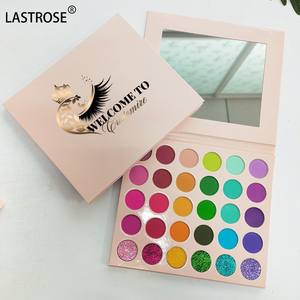 Palette de fards à paupières 18 trous <span class=keywords><strong>en</strong></span> <span class=keywords><strong>gros</strong></span>, couleurs, produit de maquillage, marque privée et impression de votre logo, comprend un apprêt pour les cils - Product Image 3