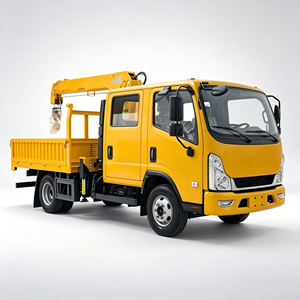 Grúa hidráulica montada en camión FOTON de 3 toneladas con cesta de trabajo aérea para mantenimiento municipal y reparación de calles - Product Image 1
