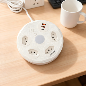 Brazilië Stopcontact Odm Oem 4 Ac Stopcontacten 2 Usb Oplader 1 Type C 1.8M Verlengsnoer Duurzaam Abs Materiaal Nachtlampje 10a Home - Product Image 1