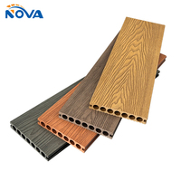 Revêtement de sol composite en plastique recyclé et bois durable, écologique pour la cour, terrasse extérieure en WPC