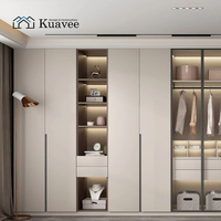 Armoire en bois E0 sur mesure, orientée projet d'ingénierie, avec portes coulissantes, conception et aménagement, pour mobilier de bâtiment d'appartements