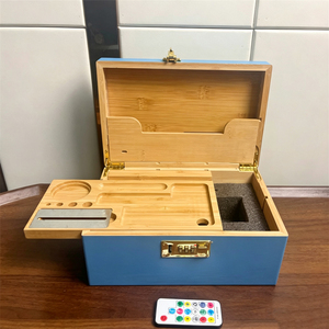 Caja de Almacenamiento de Bambú y Madera OEM de Fábrica con Bandeja Enrollable, Organizador Rectangular con Cerradura para Accesorios de Fumar, Exterior Azul - Product Image 1