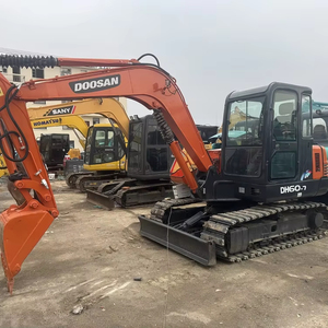 Excavatrice Doosan DH60 d'occasion coréenne mini-pelle sur chenilles d'occasion de 6 tonnes avec prix compétitif en stock - Product Image 1