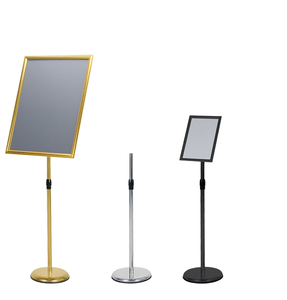 HOOKEI Étagère Flottante Moderne en Métal, Présentoir à Vêtements, Design Amovible, Finition Thermolaquée, Autoportante pour Intérieur/Extérieur - Product Image 1