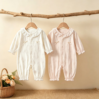 Combinaison en coton pour filles, col à volants en dentelle, manches longues, fermeture à boutons-pression sur le devant, tenue douce pour bébés de 0 à 24 mois