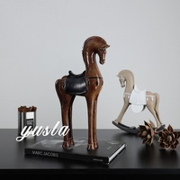 Ornements en résine An de Cheval Chinois, design moderne et épuré, pour l'agrandissement de la maison, le salon, le meuble TV, le bureau et la décoration intérieure.