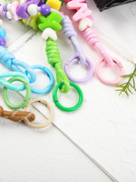 Joli porte-clés personnalisé en perles acryliques en forme de cœur avec lettre, chaîne en cordon de nylon pour sac et accessoires