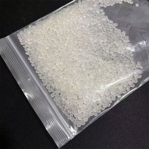 Granulés de LLDPE de qualité film, matière première plastique, résine LLDPE pour le moulage par injection-soufflage de bouteilles, films, sacs et tuyaux – Vente chaude - Product Image 1