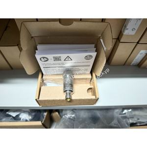 Sensor de Vibración Transmisor VTV122 Nuevo de IFM en Caja - Product Image 2