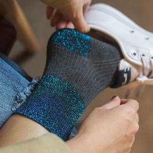 <span class=keywords><strong>Chaussettes</strong></span> mi-mollet en coton pour femme, style coréen tendance, automne-hiver, motif étoilé argenté, avec fils dorés et argentés, couleur assortie - Product Image 1