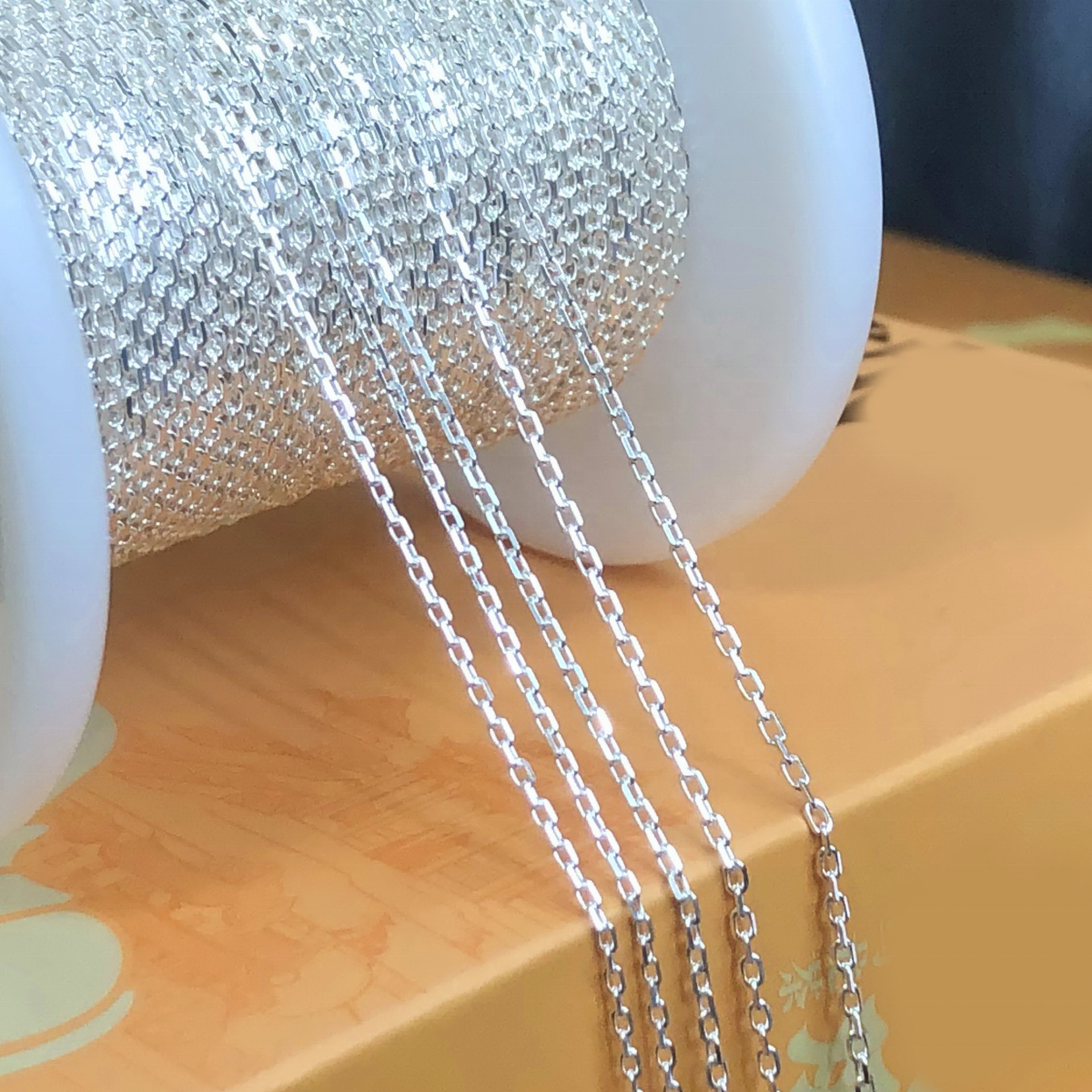 diamond cut cross chain