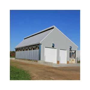 Abri commercial robuste en acier pour bétail, idéal pour les élevages et les opérations d'engraissement - Product Image 1