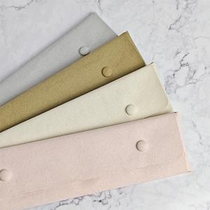 Étui à bijoux de luxe en microfibre de daim rose pour collier, emballage cadeau, étui pour pendentif et pochette pour pendentif de collier - Product Image 2
