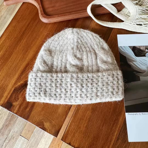 <span class=keywords><strong>Bonnet</strong></span> d'hiver vierge de haute qualité en <span class=keywords><strong>cachemire</strong></span> tricoté sur mesure Broderie Designer <span class=keywords><strong>Bonnet</strong></span> en laine acrylique pour <span class=keywords><strong>femme</strong></span> pour fille - Product Image 6