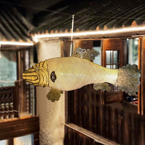 Candelabro de pez con luz colgante de madera grande personalizado para restaurante, hotel o bar con interruptor y funciones de control remoto - Product Image 4