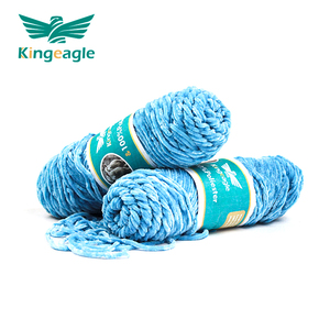 Fil à tricoter en chenille fantaisie en polyester doux bleu Kingeagle, fil à tricoter à la main - Product Image 6