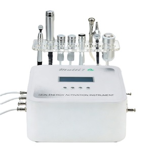 Appareil d'hydrodermabrasion pour usage domestique, anti-rides, resserrement des pores, 8 en 1 - Product Image 1