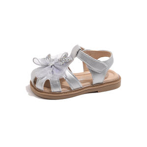 2025 Summer Girls' Baotou Sandals <b>with</b> Pearl <b>Bow</b> Comfortable Beach <b>Shoes</b> for Kids Fashionable Princess-Inspired Design - Product Image 6