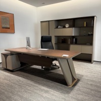Combinaison de chaise de bureau de direction haut de gamme moderne, table d'ordinateur pour directeur, bureau de patron, salle de direction