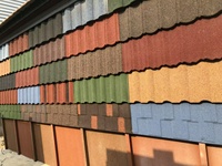 Tuiles de toiture en métal avec pierres colorées pour la construction de maisons