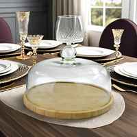 Design élégant Plateaux de service en bois de bambou Support à gâteau avec couvercle rond en acrylique pour la présentation des aliments de table de fête d'anniversaire de mariage