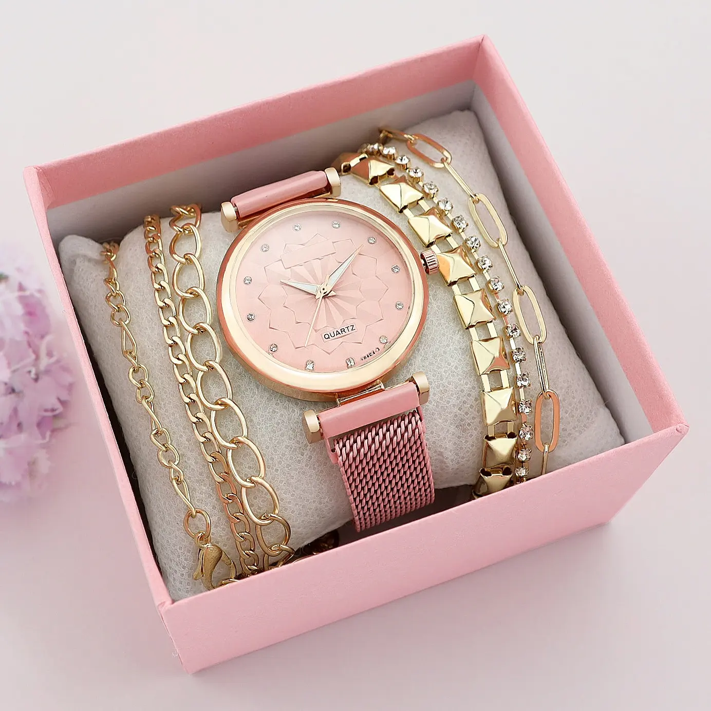 Suyan Jewelry Factory Price New Women Ladies Fashion Luxury Quartz Magnet Buckle Watch Bracelet 5 Set Wristwatch With Boxes