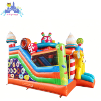 Aire de jeux gonflable Lilytoys avec monstres de dessin animé et pente d'escalade, château durable pour location événementielle