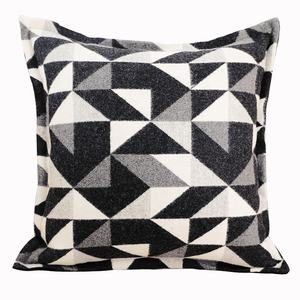 Décor à la <span class=keywords><strong>maison</strong></span> beau Design marron taie d'oreiller géométrique canapé décoratif housse de coussin oreiller et housse de coussin pour la <span class=keywords><strong>maison</strong></span> - Product Image 1