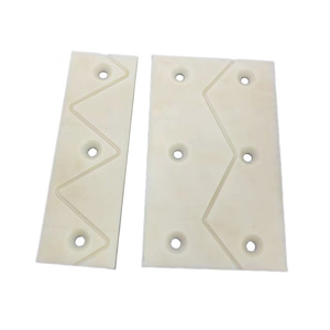 Composants de guidage linéaire en nylon, pièces en plastique blanc résistantes à l'usure pour machines industrielles - Product Image 4