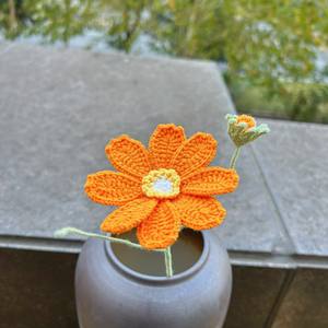 عصابة رأس زهرية بوهيمية مصنوعة يدويًا من القطن بتصميم زهرة الكروشيه، هدية للنساء في التخرج وعيد الميلاد ورأس السنة الجديدة - Product Image 2