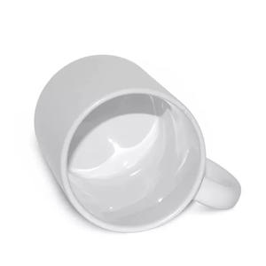 Mug en céramique blanche avec poignée en forme de cœur, couleur unie, revêtement par sublimation, vierge pour impression personnalisée - Product Image 5