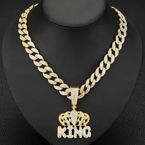 Hip hop 15mm chaîne cubaine avec alliage et strass complet collier pendentif couronne KING