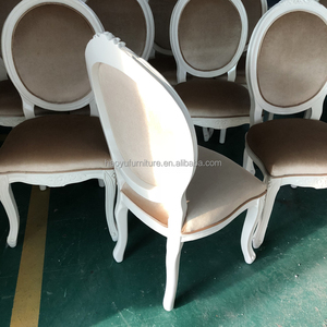 <span class=keywords><strong>Chaise</strong></span> de <span class=keywords><strong>salle</strong></span> à <span class=keywords><strong>manger</strong></span> en bois de café blanc de style <span class=keywords><strong>Louis</strong></span> <span class=keywords><strong>XV</strong></span> canapés de mariage pliés de conception française moderne pour la maison et l'hôtel - Product Image 5