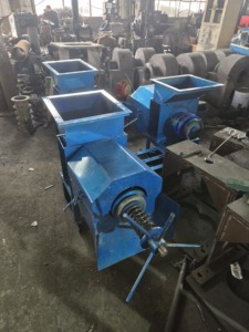 Máquina de prensa de aceite de nuez de Palma industrial de buena calidad y barata, máquina de aceite de coco prensado - Product Image 5