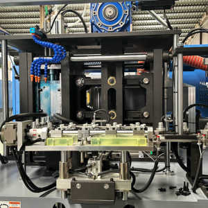 高效阿里巴巴黄金供应商贸易保证6腔pet瓶自动吹瓶机 - Product Image 6