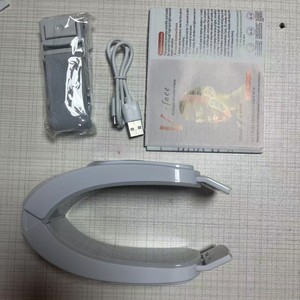 Nouvel appareil de beauté avec <span class=keywords><strong>massage</strong></span>, vibration, fonction de minuterie et lumière quadricolore pour le lifting du <span class=keywords><strong>visage</strong></span> - Product Image 4