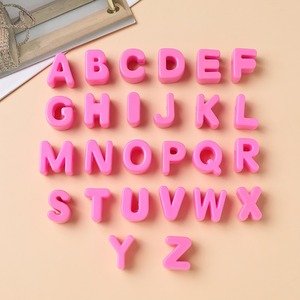 Perles Alphabet 3D Imprimées à Grand Trou, Perles Lettres à Trou Droit pour Fabrication de Bijoux DIY, Accessoires de Chaîne de Téléphone, Vente en Gros - Product Image 1