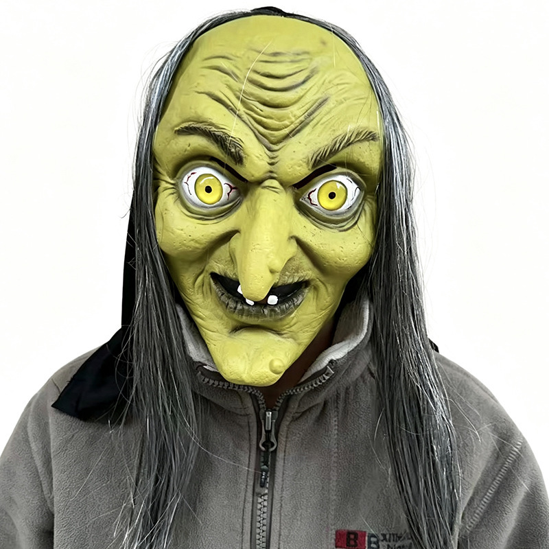 Sorcière au visage vert