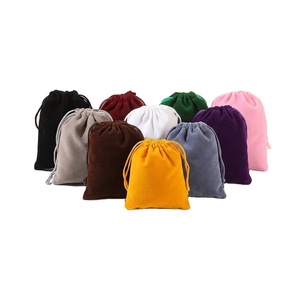 Sac à bijoux personnalisé en velours écologique recyclable avec cordon de serrage, imprimé à l'écran, petit emballage pour bracelets - Product Image 1