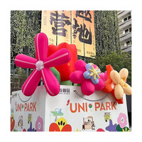 Logo gonflable Fleurs Simulation de dessin animé gonflable Fleurs Pelouses extérieures Grands centres commerciaux Décorations suspendues
