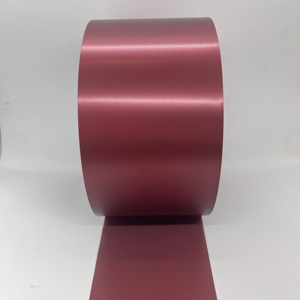 Ruban en satin polyester couleur vin en gros, bonne qualité, <span class=keywords><strong>prix</strong></span> bas, ruban en satin <span class=keywords><strong>de</strong></span> 100 mm pour la remise des diplômes - Product Image 4