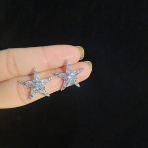 Orecchini a Perno Stella in Argento 925 Placcato Oro Bianco con Cristalli e Strass, Lussuosi per Uso Quotidiano Femminile - Product Image 4