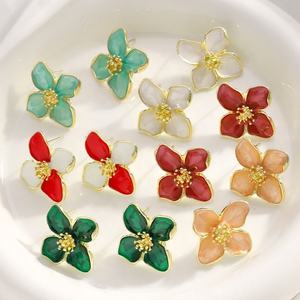 Pendientes de tuerca dorados para mujer, de acero inoxidable, con diseño de lazo escultural, corazón texturizado, hoja y flor, geométricos exagerados, para fiesta - Product Image 1