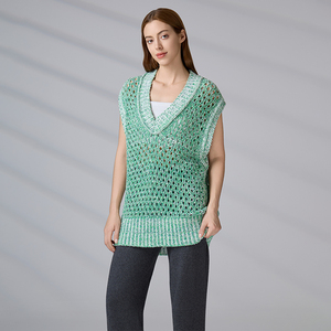 Chaleco de punto casual de algodón para mujer, sin mangas, con cuello en V, de ganchillo verde personalizado, para otoño, invierno y verano - Product Image 3