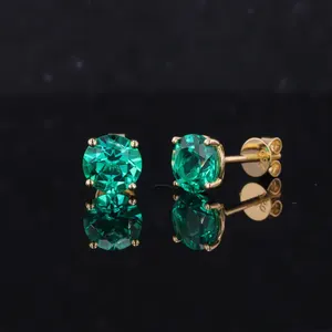 Starsgem Fine Jewelry 18K Oro sólido 6,5mm Forma redonda Lab Grown Colombian Emerald Stud Pendiente