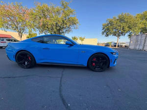 Voitures propres d'occasion 2024 <span class=keywords><strong>Ford</strong></span> <span class=keywords><strong>Mustang</strong></span> GT Premium Coupé 2D prêtes à être expédiées - Product Image 3